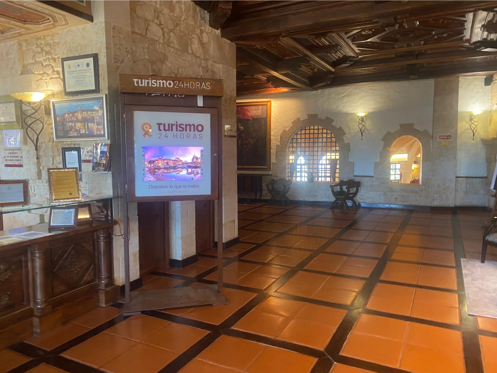 Modelo 27 pulgadas versión hotel